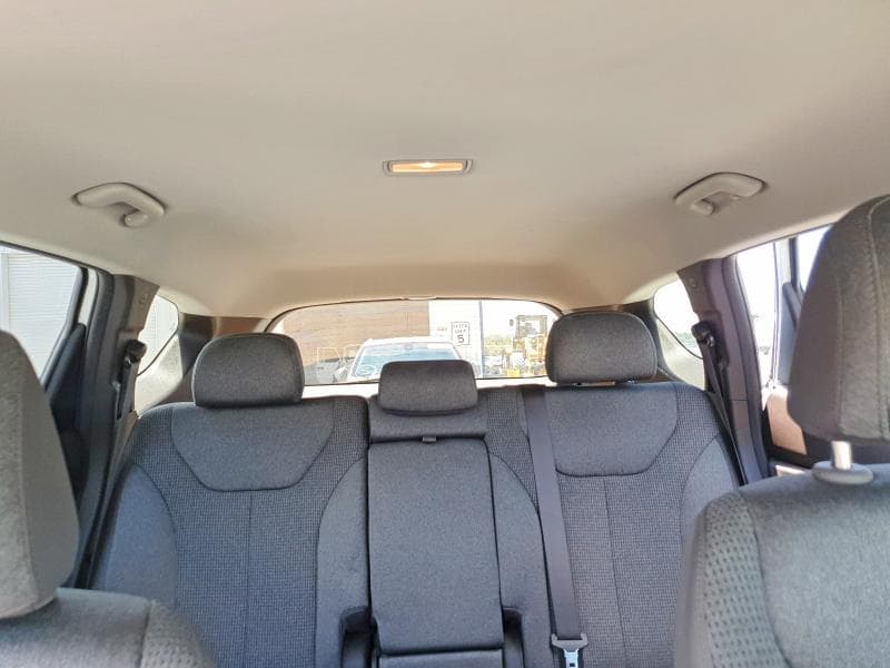 2020 HYUNDAI SANTA FE SE 10