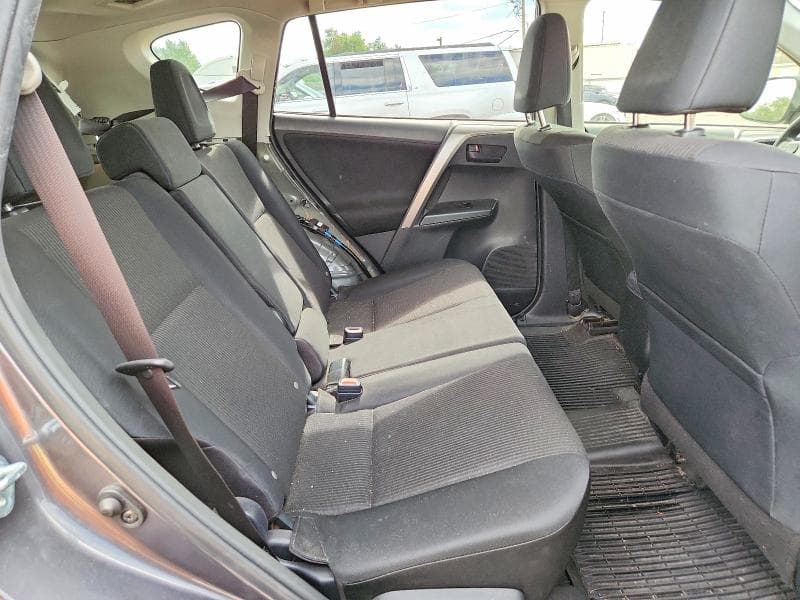 2018 TOYOTA RAV4 LE 11