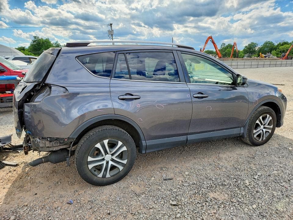 2018 TOYOTA RAV4 LE 3