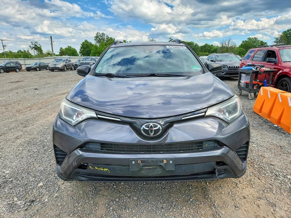2018 TOYOTA RAV4 LE 5