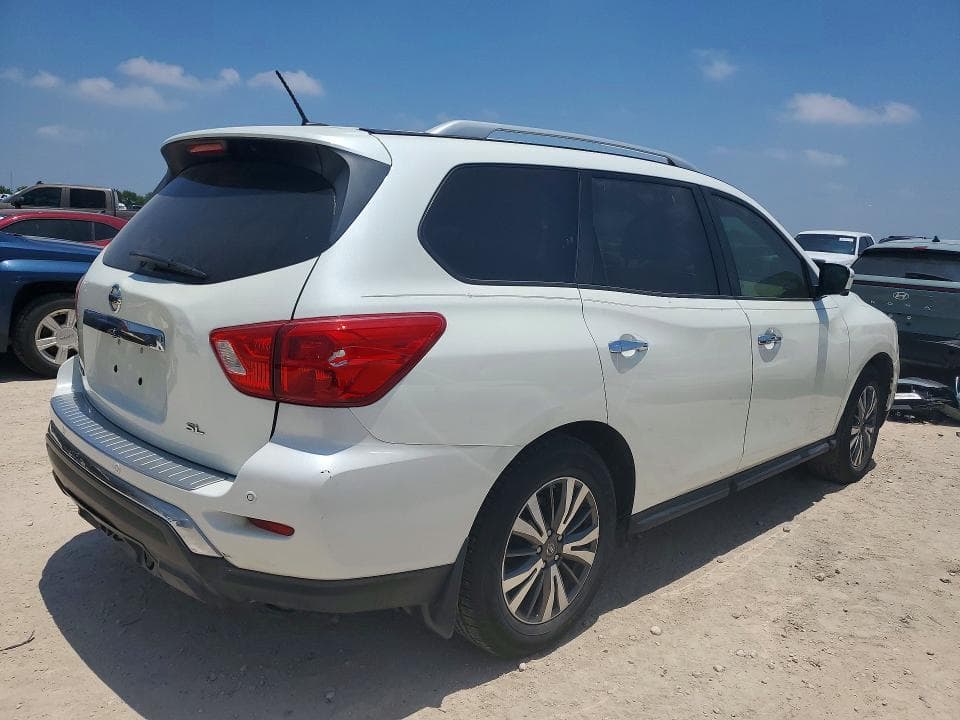 2017 NISSAN PATHFINDER SL 4