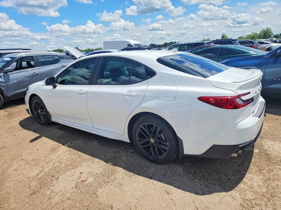 2025 TOYOTA CAMRY SE 2