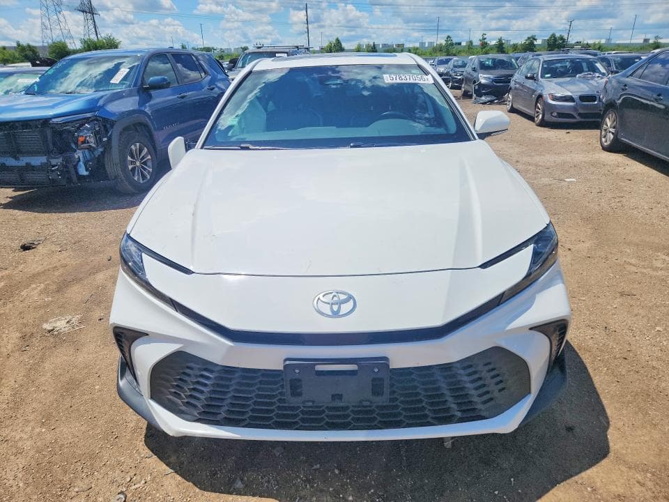 2025 TOYOTA CAMRY SE 5