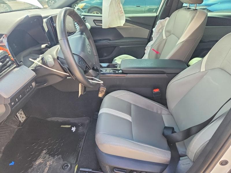 2025 TOYOTA CAMRY SE 7