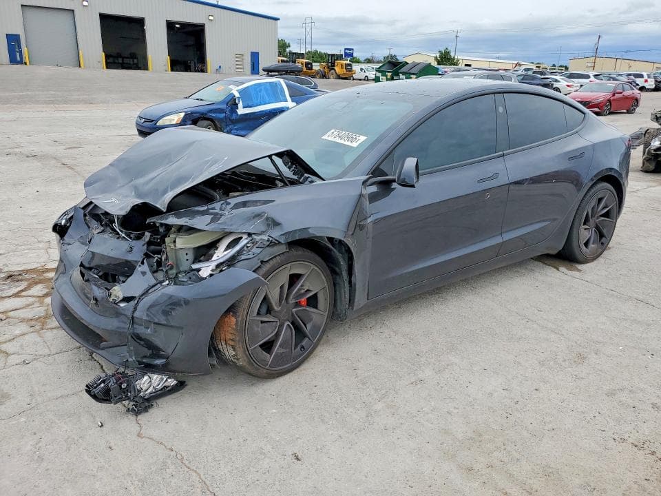 2025 TESLA MODEL 3 - 1