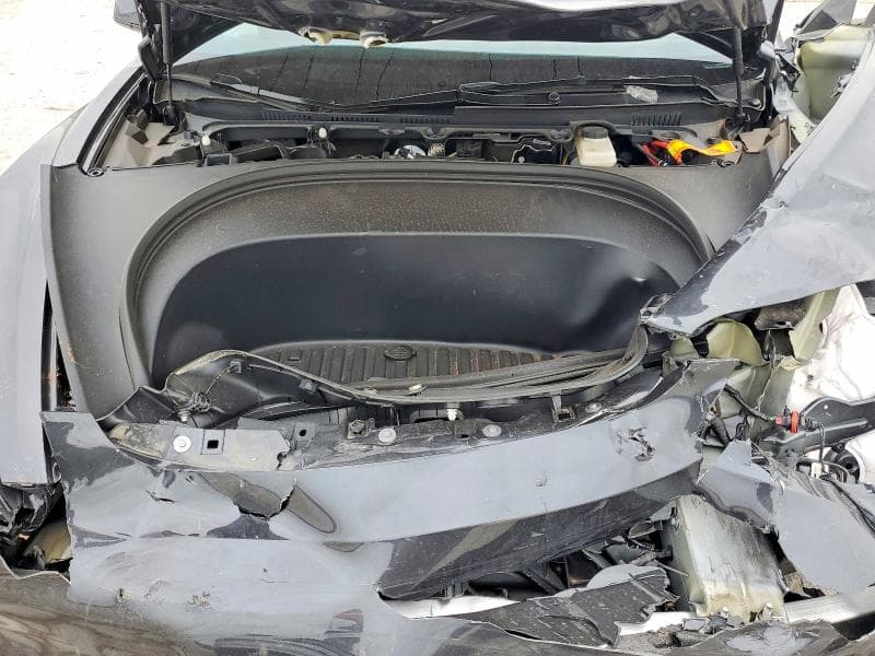 2025 TESLA MODEL 3 11