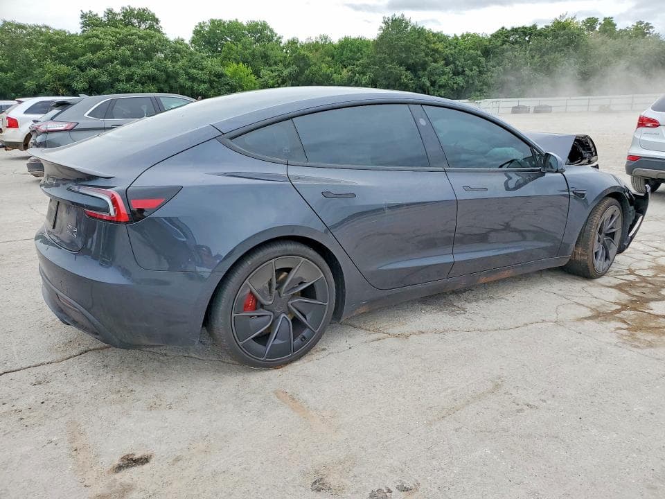 2025 TESLA MODEL 3 3