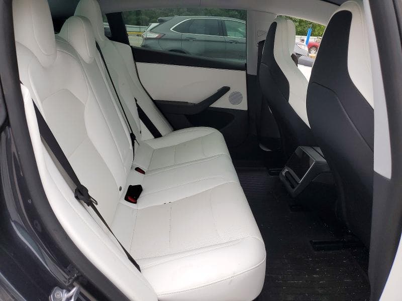 2025 TESLA MODEL 3 10