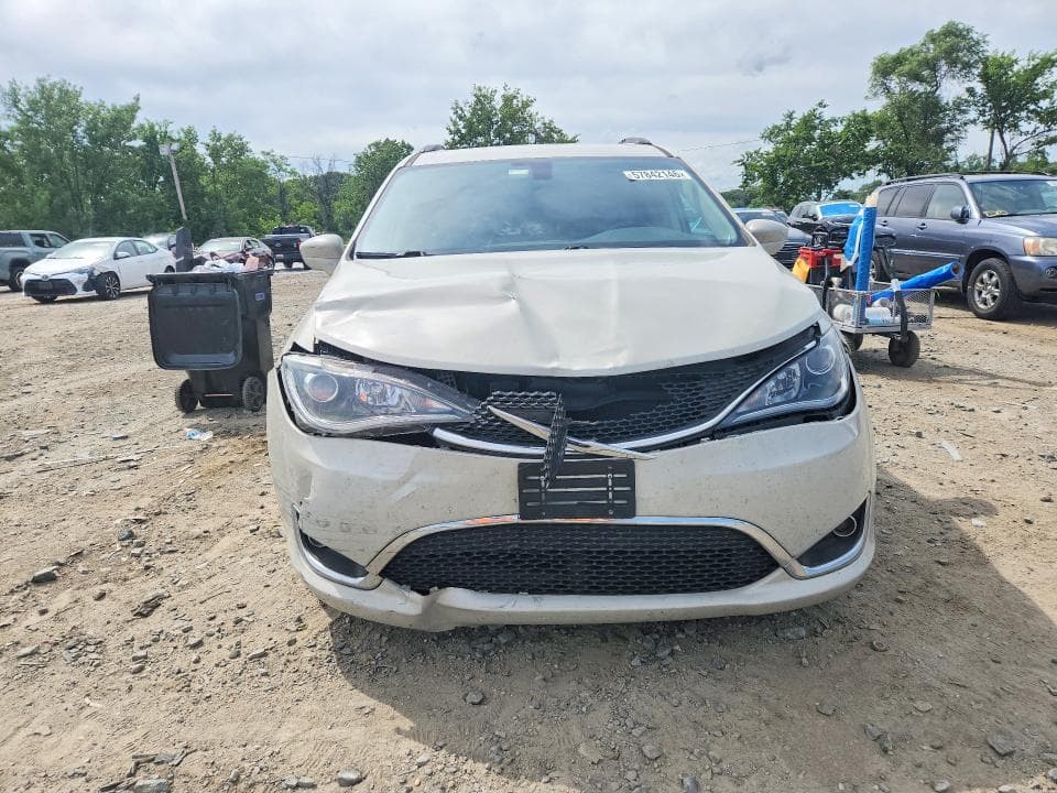 2017 CHRYSLER PACIFICA TOURING L 5