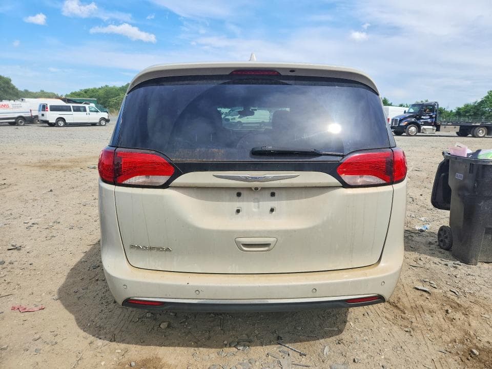 2017 CHRYSLER PACIFICA TOURING L 6
