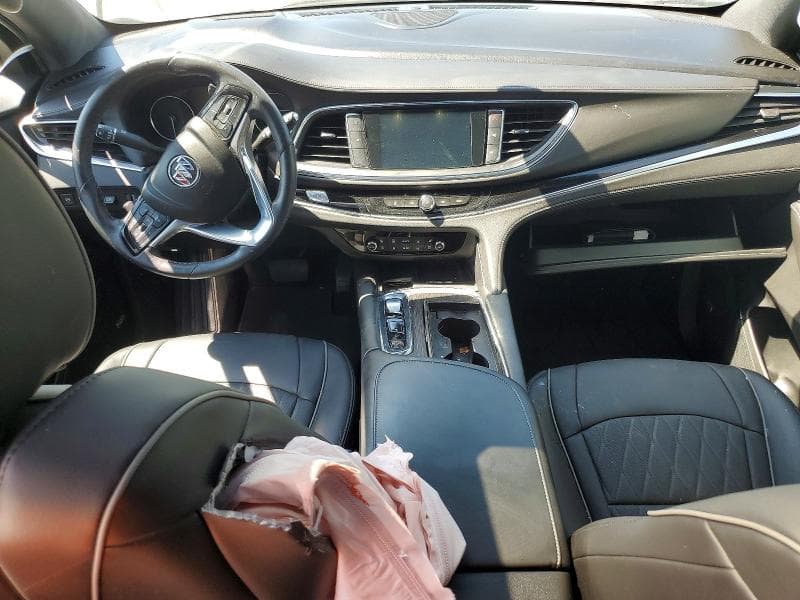 2024 BUICK ENCLAVE AVENIR 8