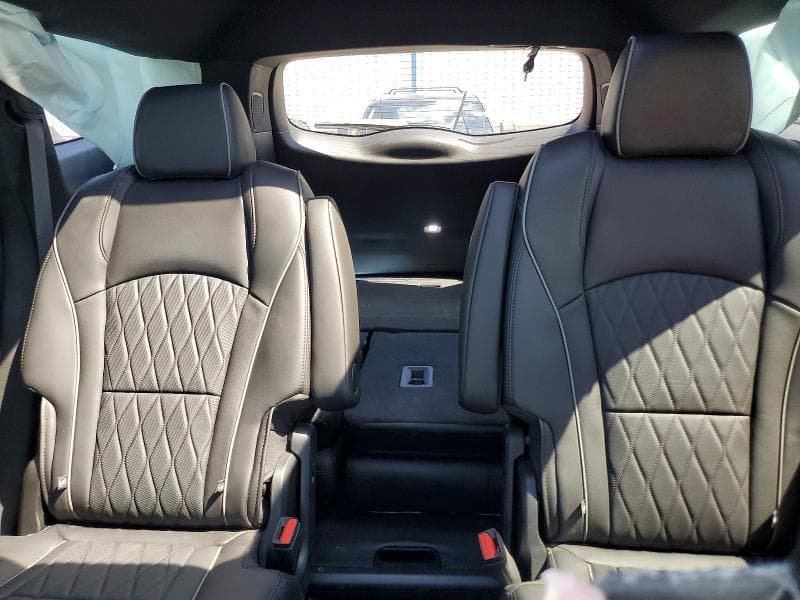 2024 BUICK ENCLAVE AVENIR 10