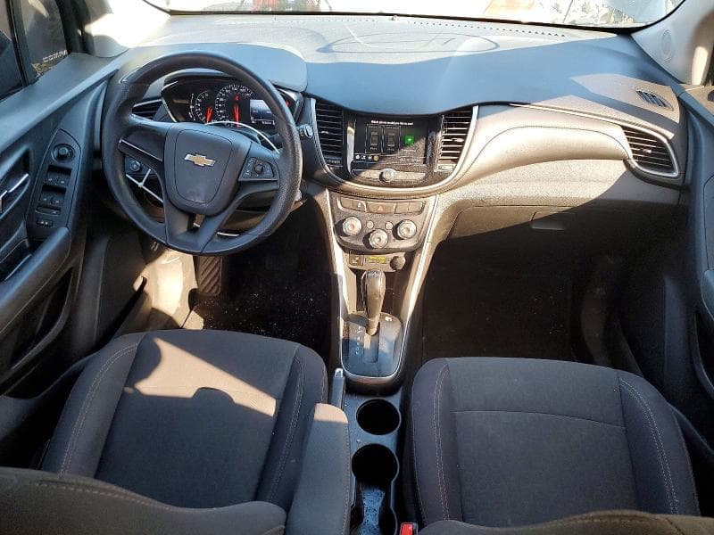 2020 CHEVROLET TRAX LS 8