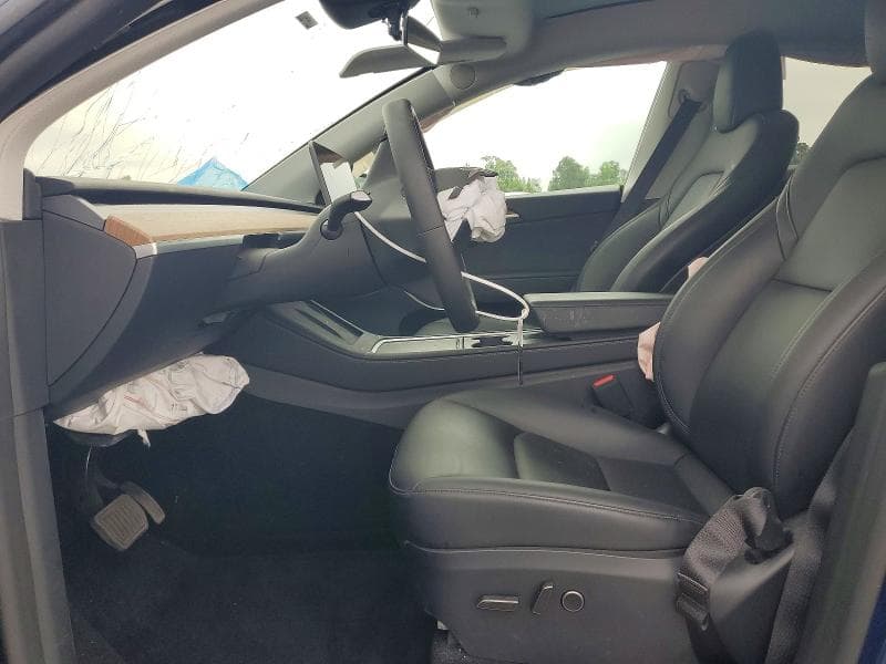 2025 TESLA MODEL Y 7
