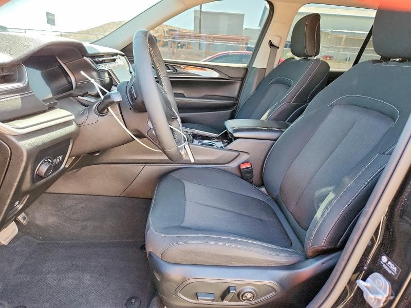 2023 JEEP GRAND CHEROKEE LAREDO/ALTITUDE 7