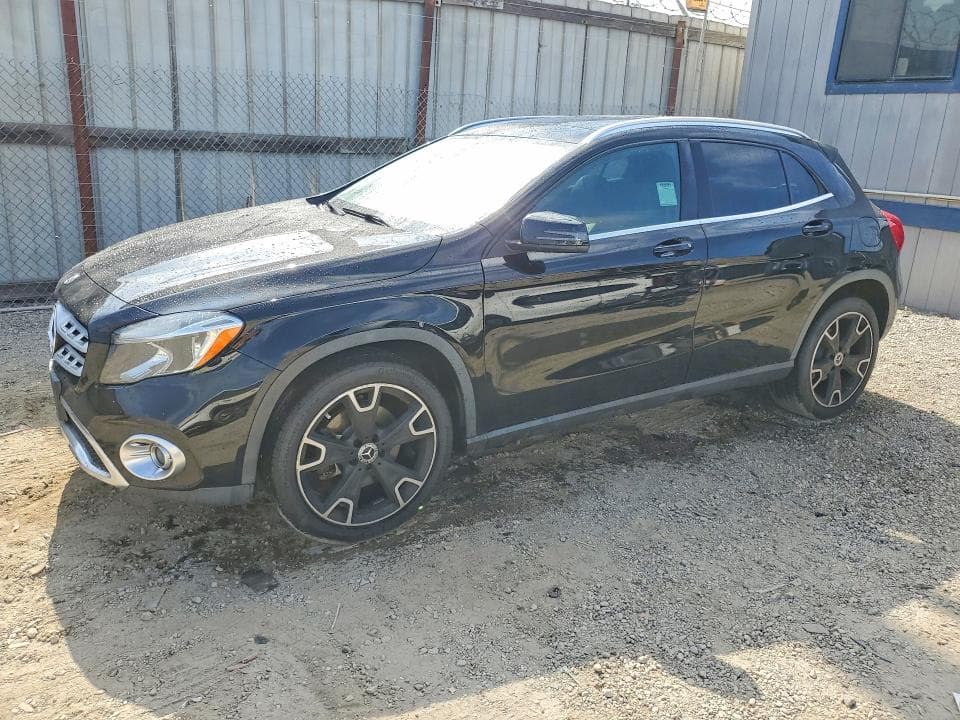 2020 MERCEDES-BENZ GLA 250 - 1