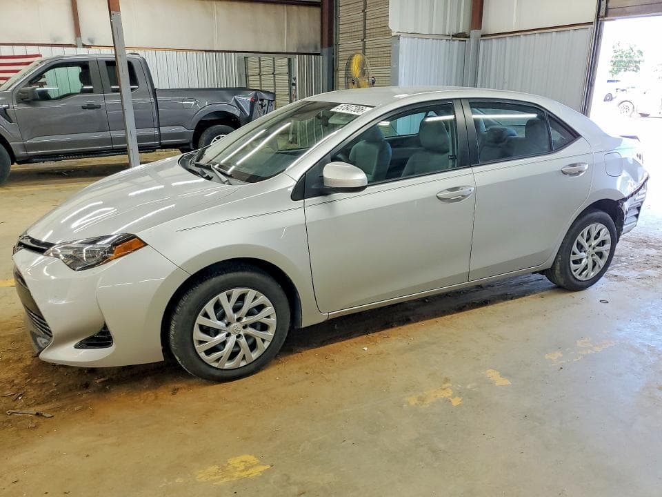 2018 TOYOTA COROLLA LE - 1