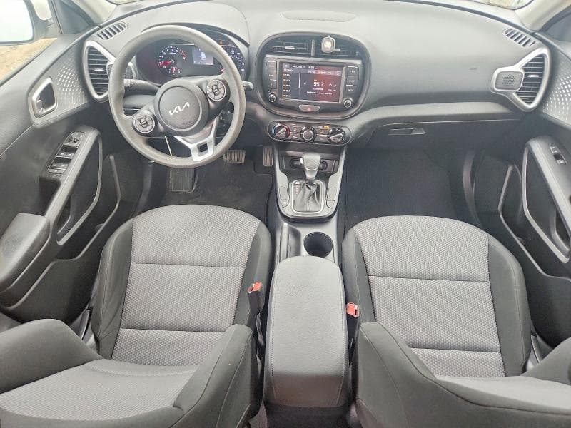 2022 KIA SOUL LX 8