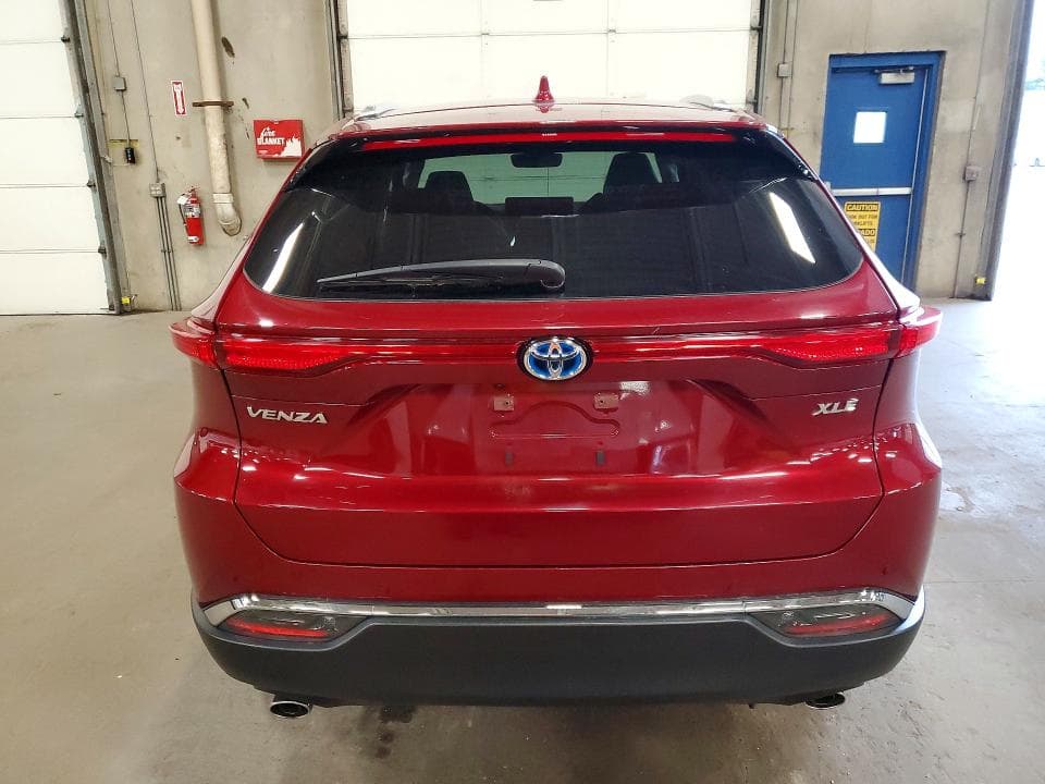 2024 TOYOTA VENZA XLE 6