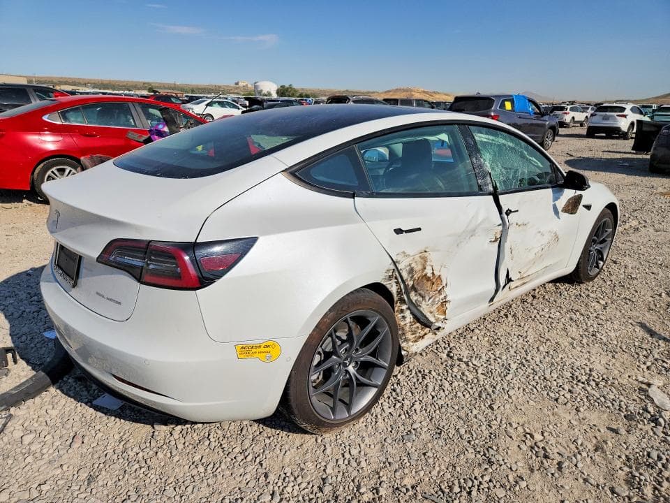 2022 TESLA MODEL 3 3