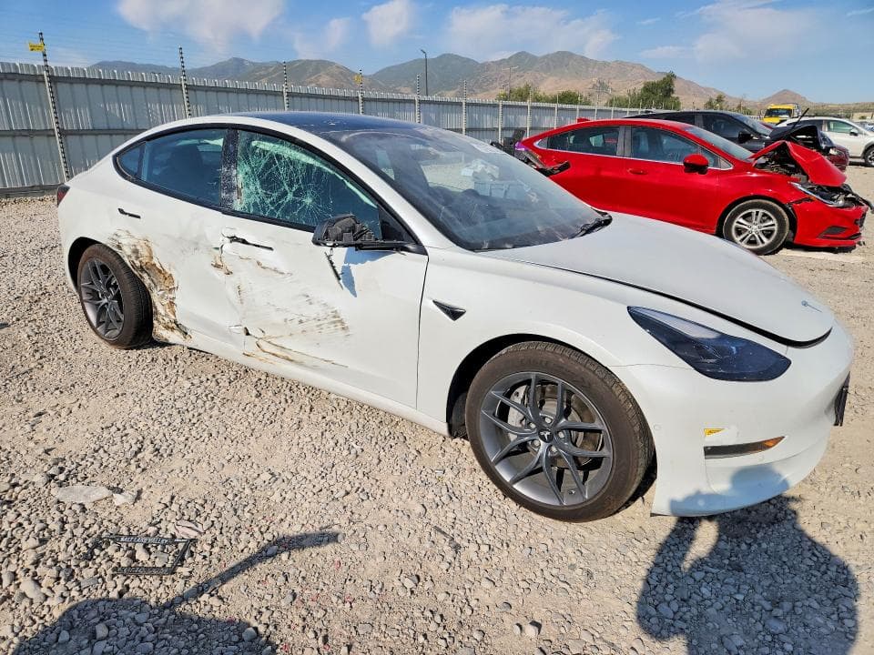 2022 TESLA MODEL 3 4