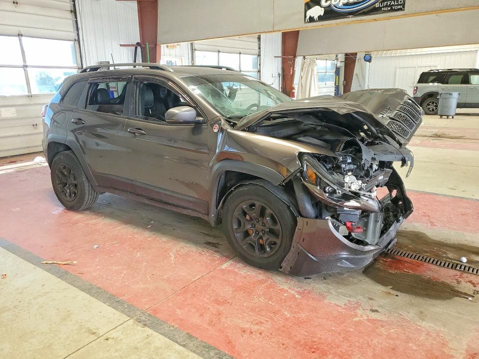 2019 JEEP CHEROKEE TRAILHAWK 4