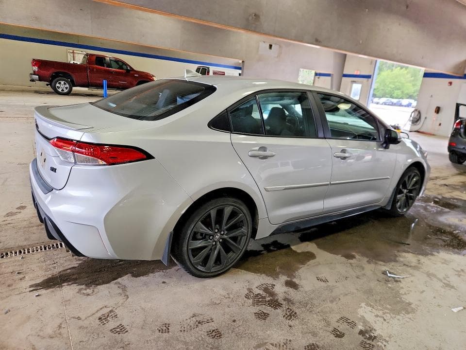 2025 TOYOTA COROLLA SE 3