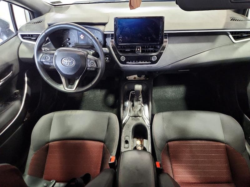 2025 TOYOTA COROLLA SE 8