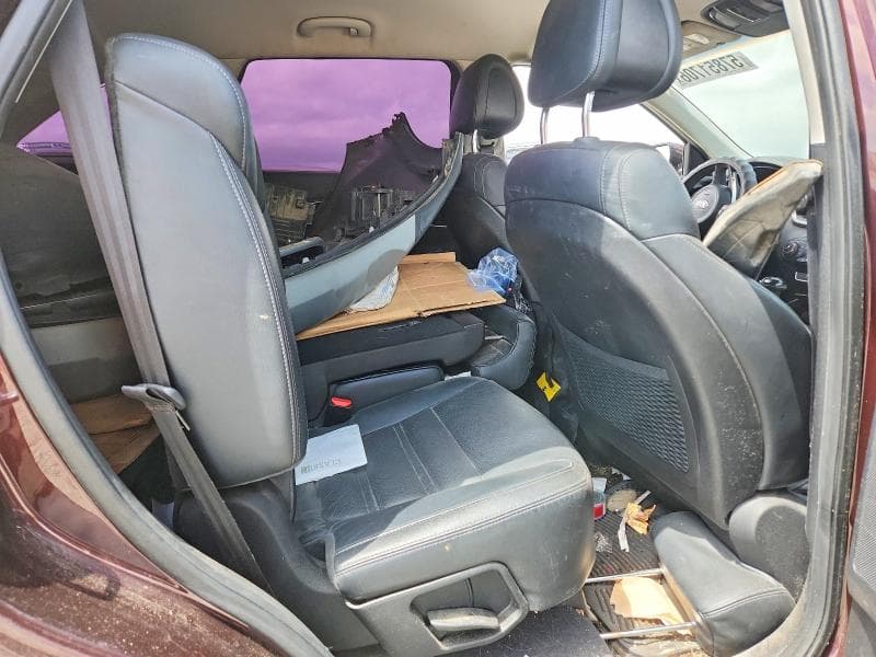 2016 KIA SORENTO EX 11