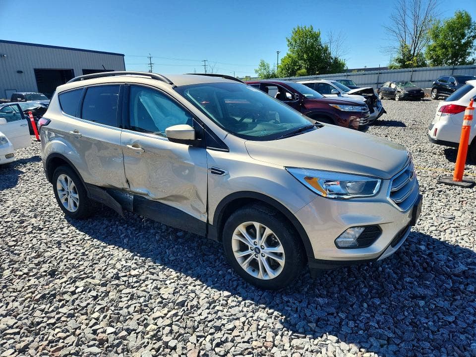 2018 FORD ESCAPE SE 4