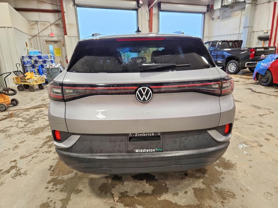 2024 VOLKSWAGEN ID.4 6