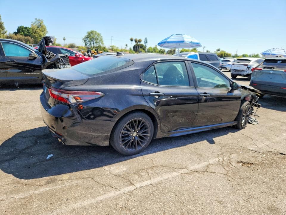 2021 TOYOTA CAMRAY 3