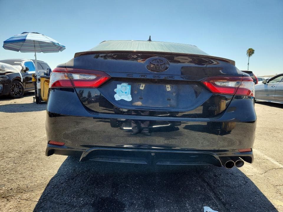 2021 TOYOTA CAMRAY 6