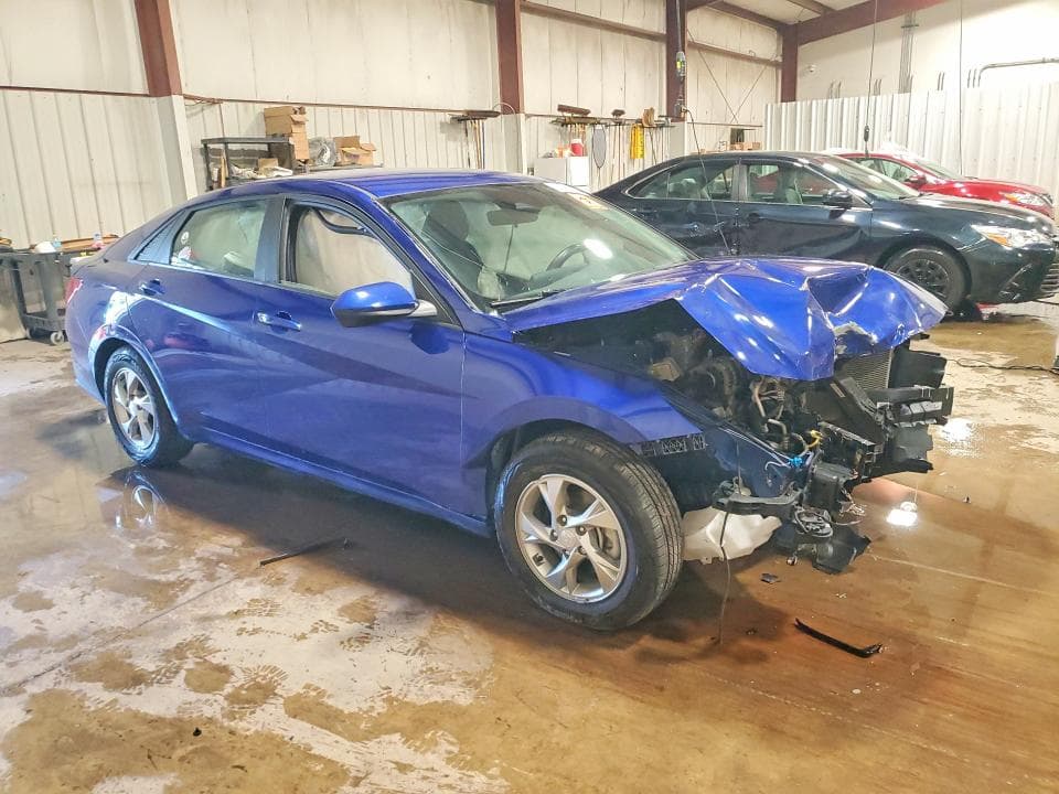 2022 HYUNDAI ELANTRA SE 4
