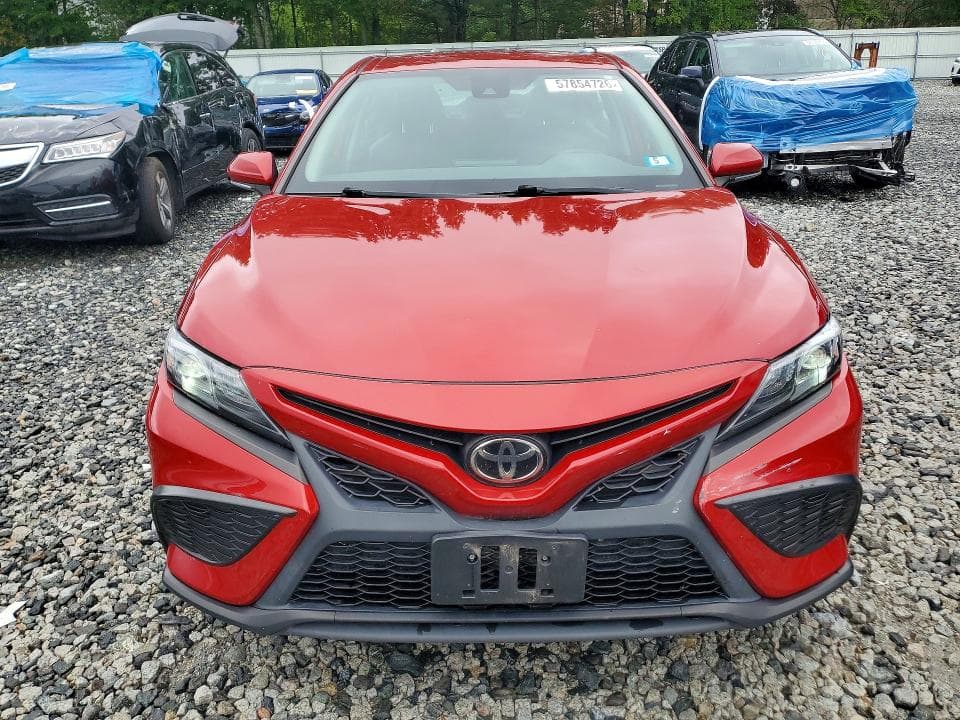 2021 TOYOTA CAMRY SE 5