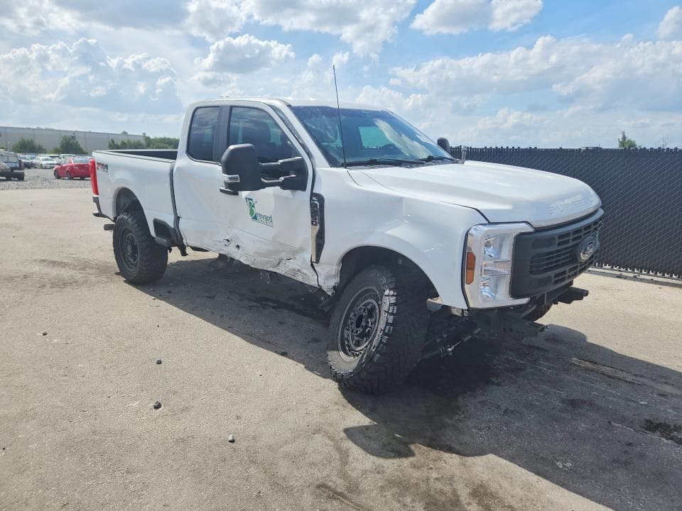 2024 FORD F250 SUPER DUTY 4