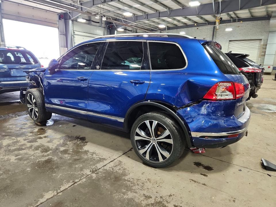 2017 VOLKSWAGEN TOUAREG WOLFSBURG 2