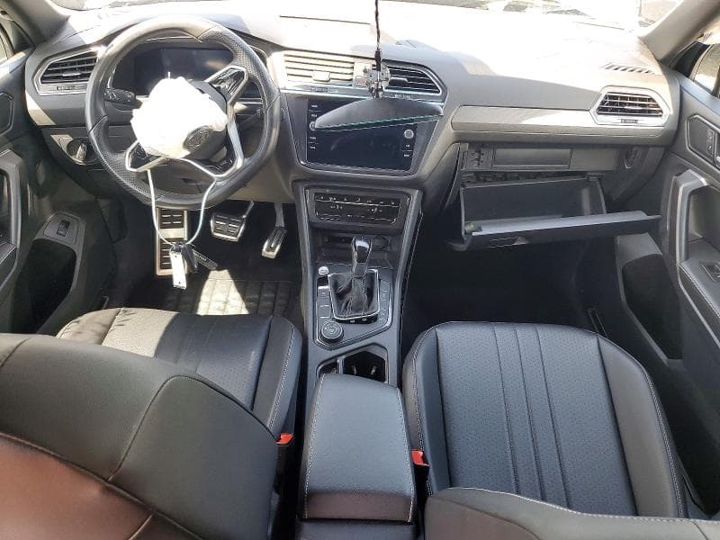 2022 VOLKSWAGEN TIGUAN SE R-LINE BLACK SE R-LINE BLACK 8
