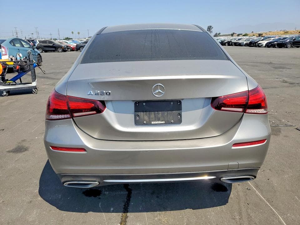 2019 MERCEDES-BENZ A 220 220 6