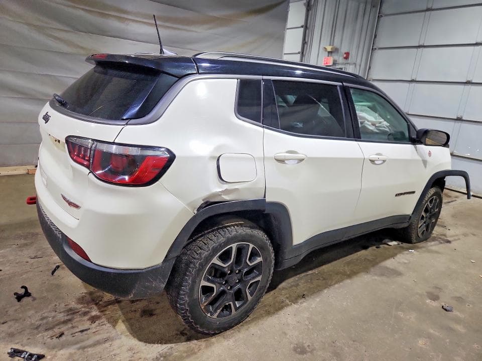 2019 JEEP COMPASS TRAILHAWK 3