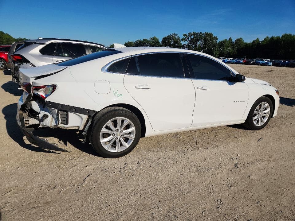 2021 CHEVROLET MALIBU LT 3