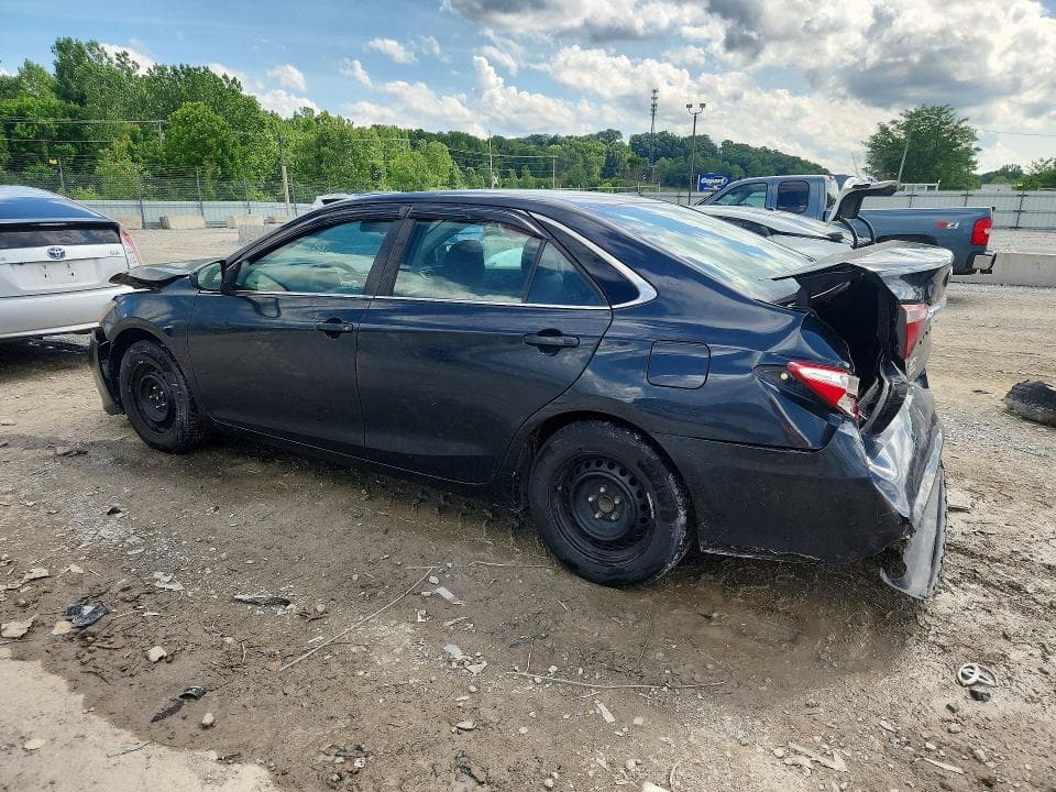 2017 TOYOTA CAMRY LE 2