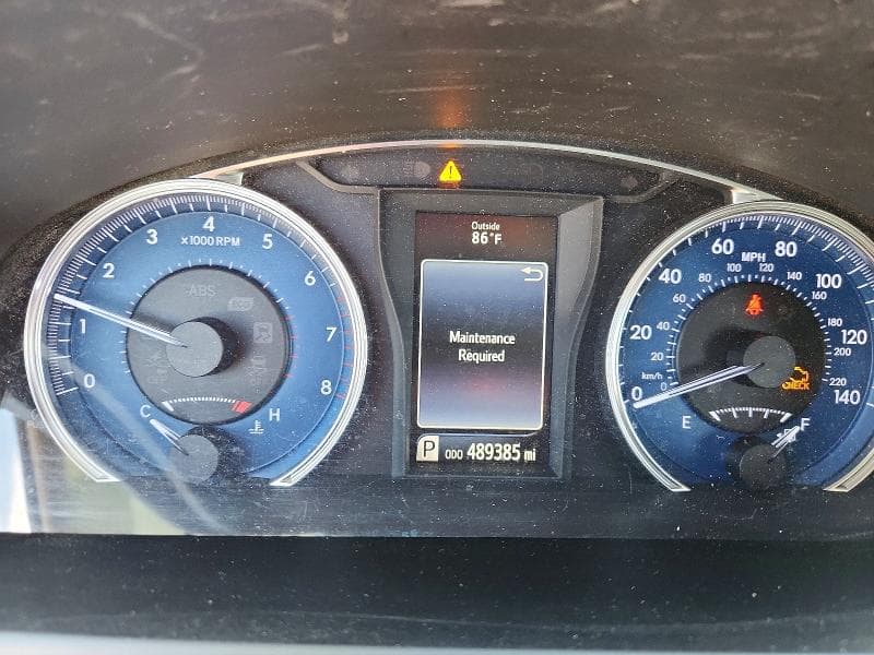2017 TOYOTA CAMRY LE 9