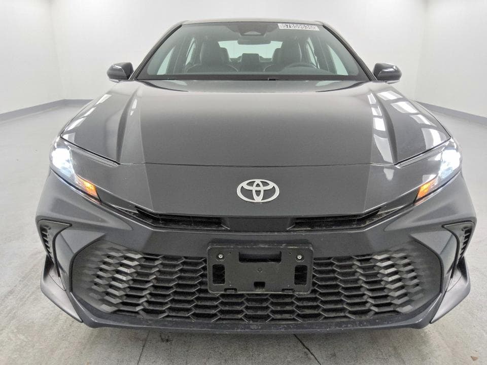 2026 TOYOTA CAMRY SE 5