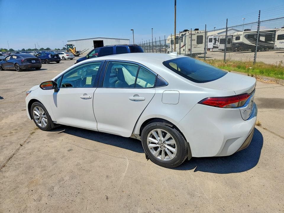 2024 TOYOTA COROLLA HYBRID XLE 2