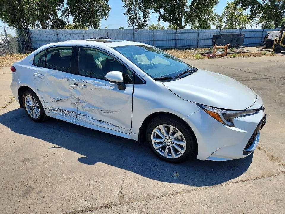 2024 TOYOTA COROLLA HYBRID XLE 4