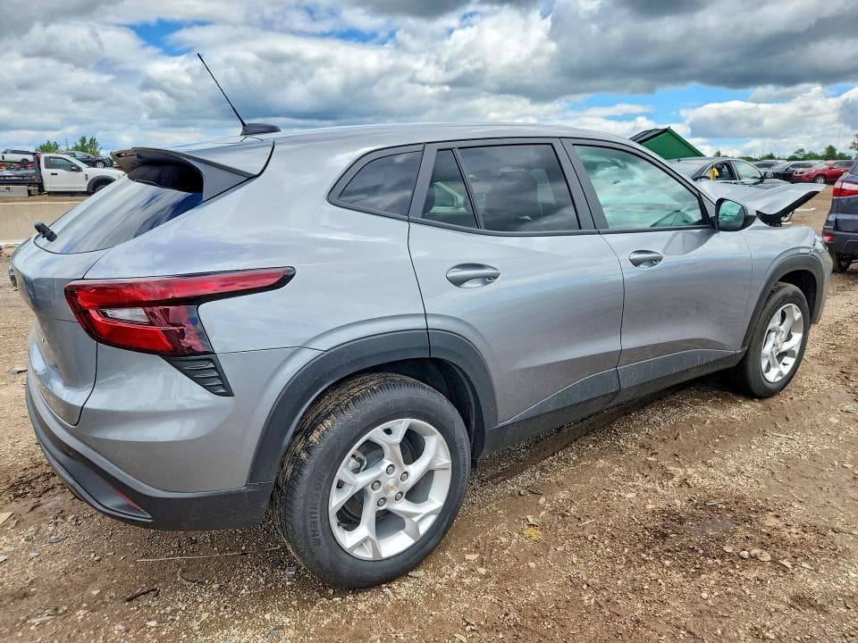 2026 CHEVROLET TRAX LS LS 3