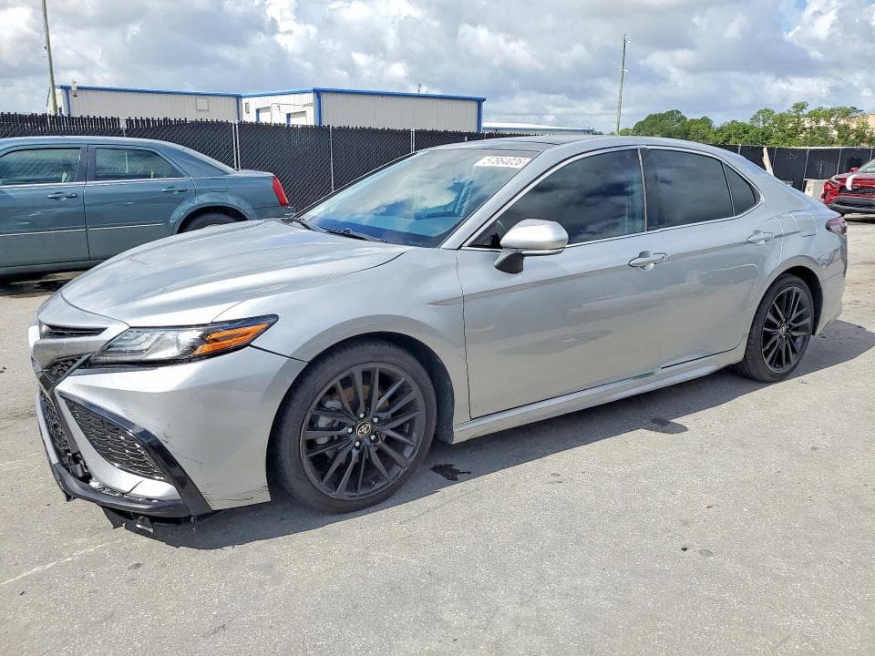 2022 TOYOTA CAMRY XSE - 1