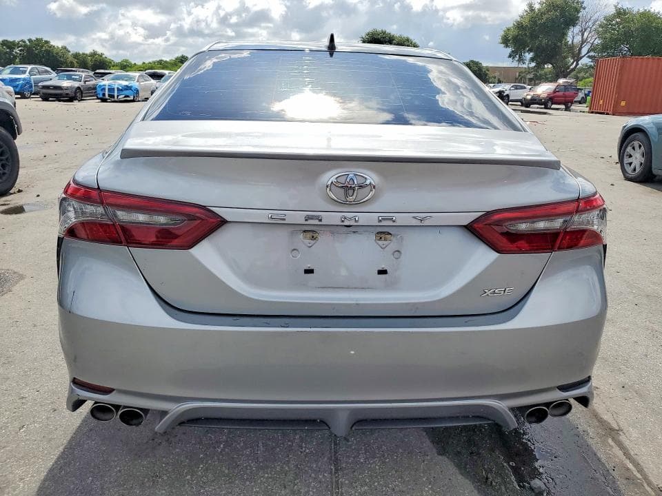 2022 TOYOTA CAMRY XSE 6