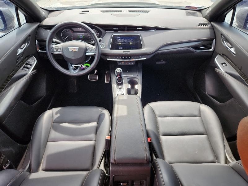 2023 CADILLAC XT4 SPORT 8